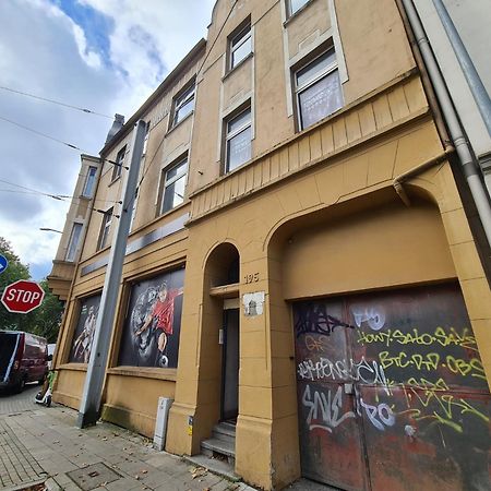 Kleines Zimmer Fuer Bis Zu 6 Personen Essen Exterior photo
